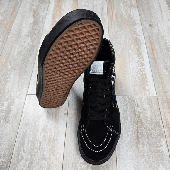 Vans X Disney 100 SK8-Hi Villains - Picture 10 of 14